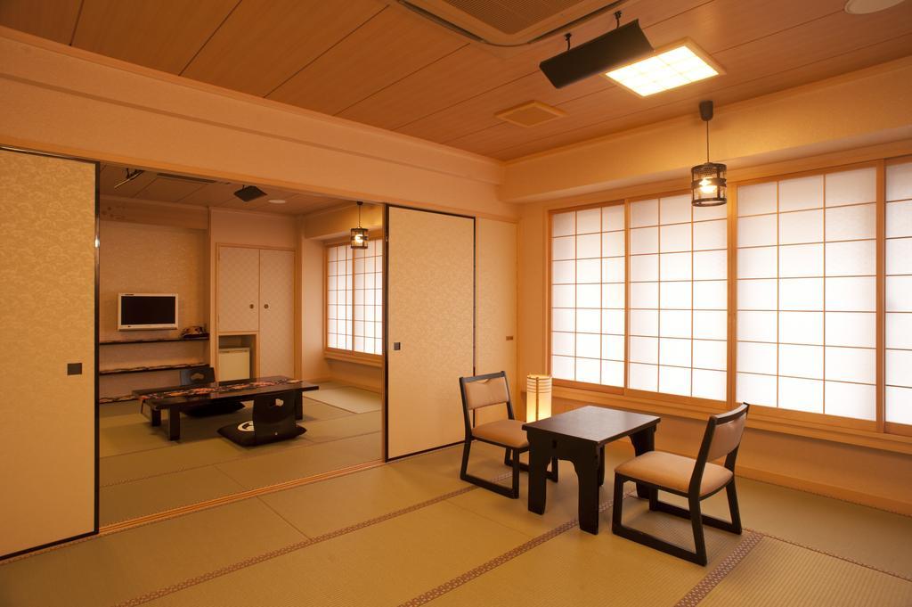 傳統日式旅館 Matsui-bekkan Hanakanzashi 4*